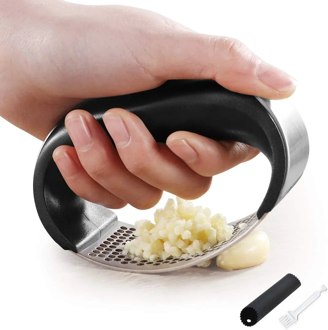 Arc-Shaped Garlic Press